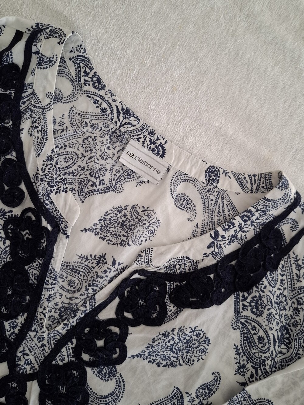 Liz Claiborne  Blue & White Paisley Tunic 100% Cotton Crochet Side Slits L/XL